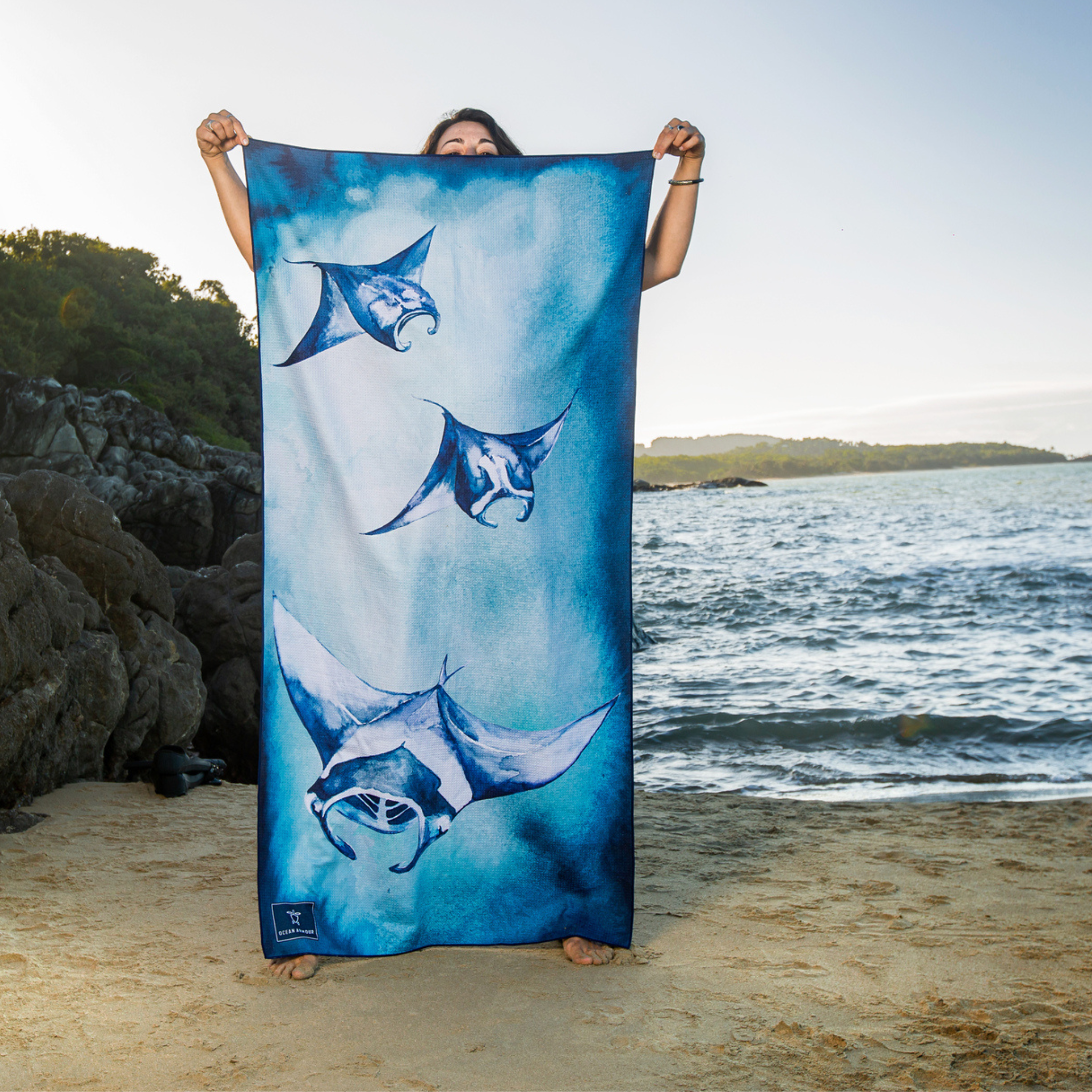 Sand-Free Beach Towel - Manta Ray